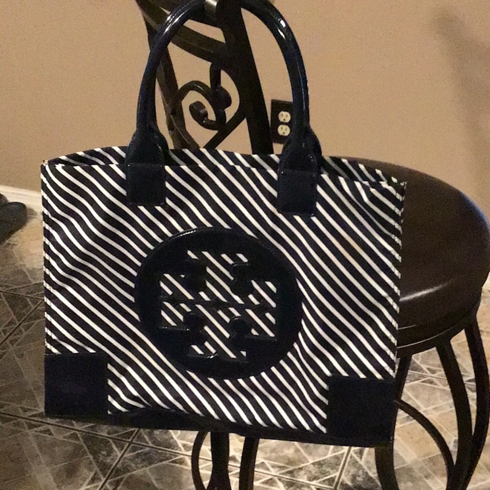 Tory Burch Hand Bag - Picture 8 of 14